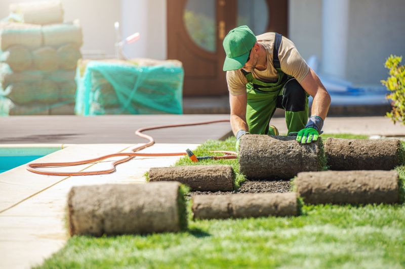 When to Hire for Landscaping